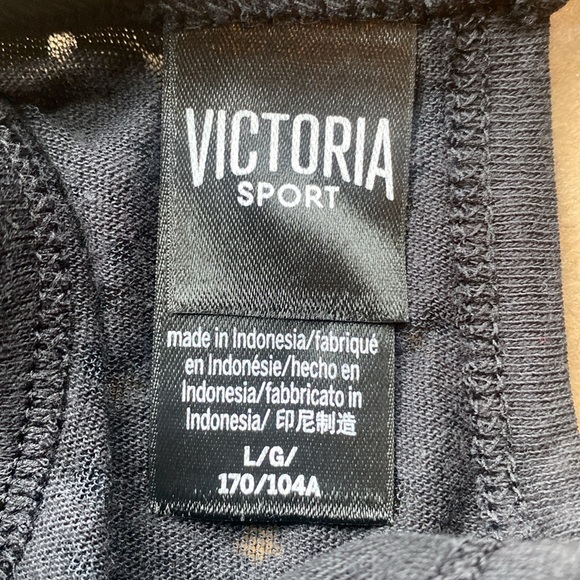 Victoria Secret Star Workout Top - Picture 6 of 6